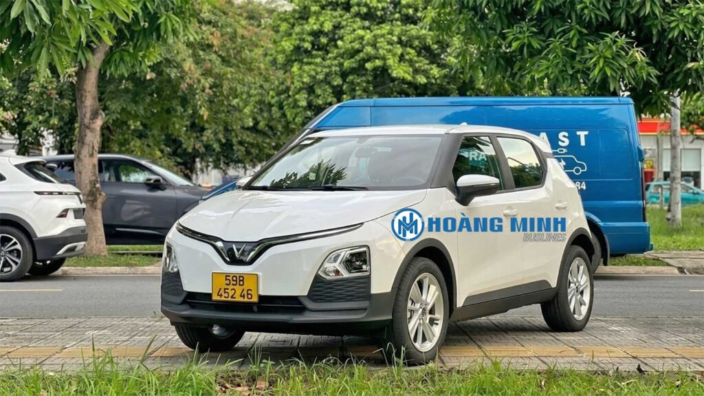 Hoàng-Minh-cho-thuê-xe-4-chỗ-đời-mới,-đáp-ứng-xe-nhanh-chóng