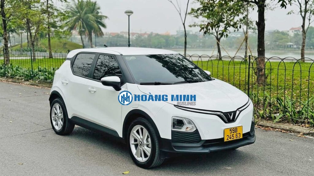 Thuê-xe-4-chỗ-đi-du-lịch-tại-Huế-,-Đà-Nẵng