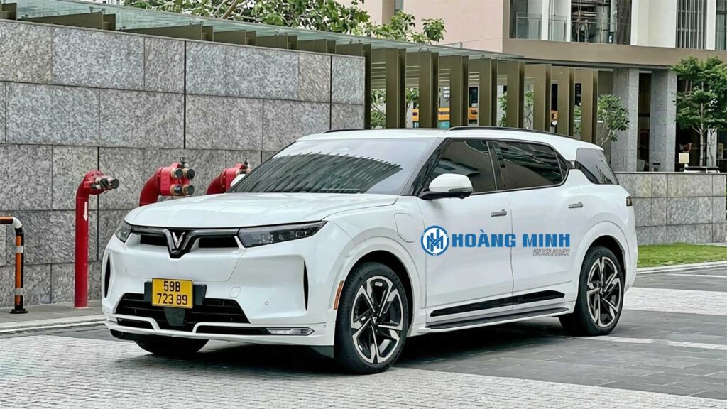 Xe-7-chỗ-chở-khách-đi-công-tác-từ-TPHCM-đi-Tây-Ninh