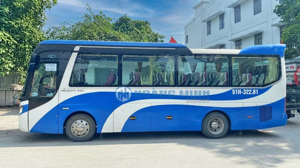 Cho-thuê-xe-29-chỗ-Đồng Nai-đưa-đón-đoàn-khác-tham-dự-lễ-cưới-hỏi