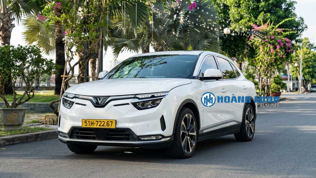 Cho thuê xe 4 chỗ TPHCM phục vụ đưa đón khách hàng
