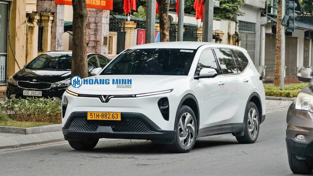Cho thuê xe 7 chỗ Đồng Nai có tài xế phục vụ tham quan, du lịch